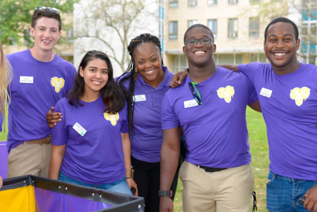 Orientation leaders in WCU Shirts