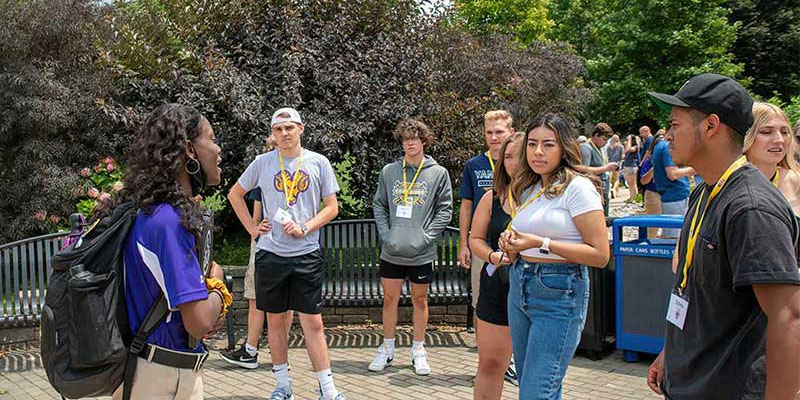 WCU Prospective Students on tour